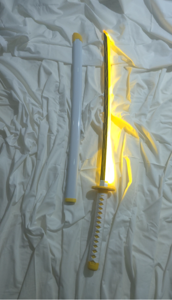 Demon Slayer Agatsuma Zenitsu Nichirin